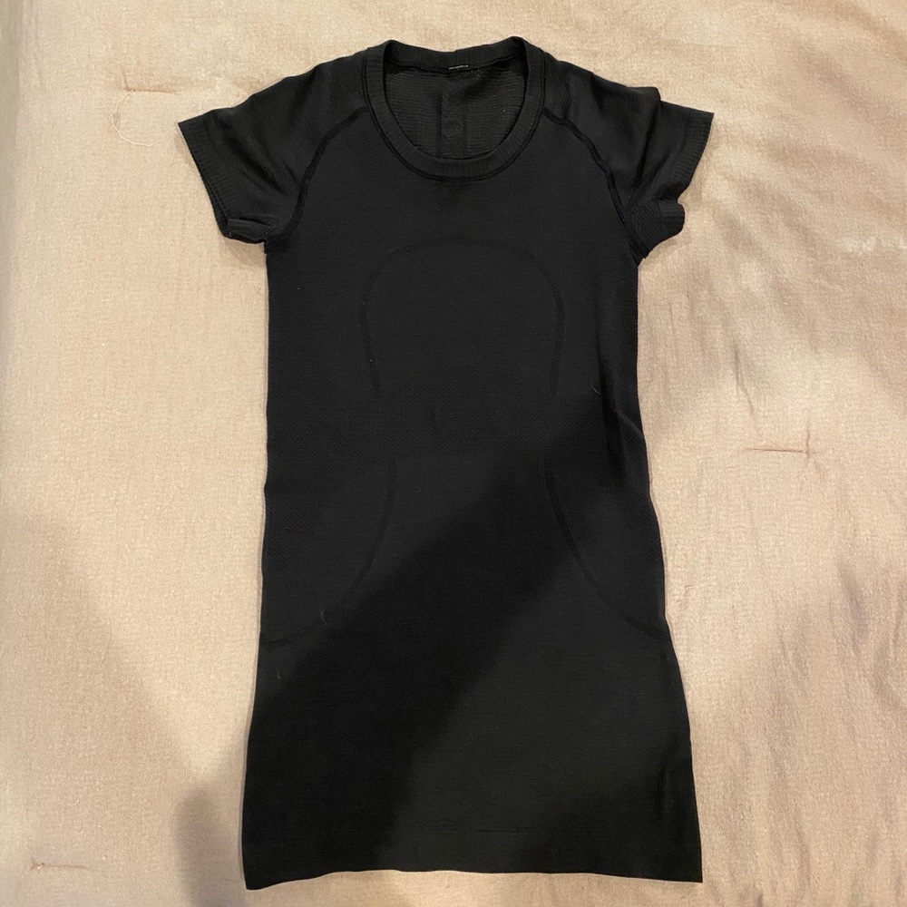 Lululemon Swiftly Tech Tee